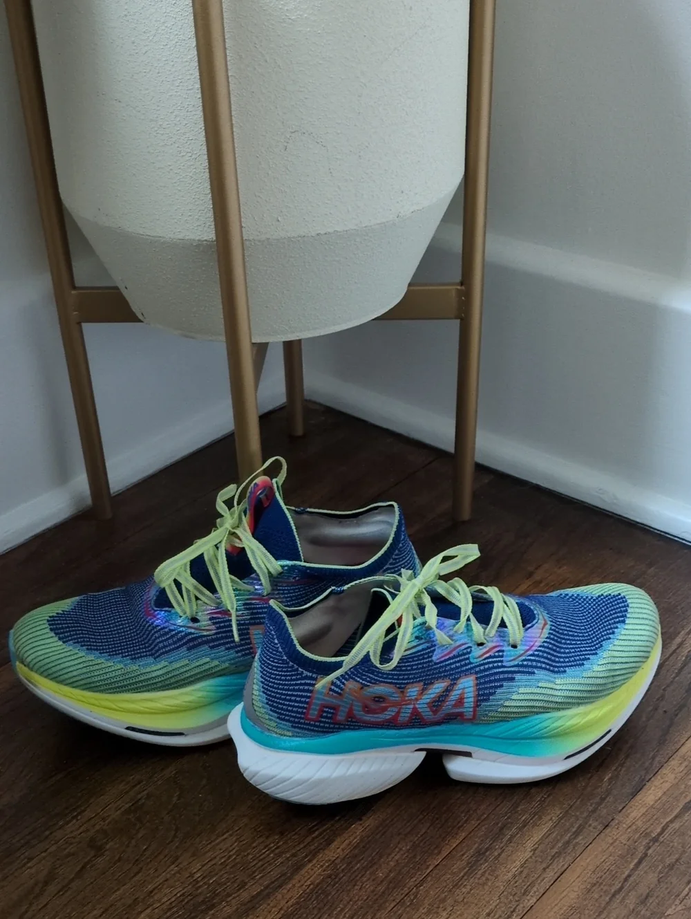 Hoka Cielo X1 1.0 Mens Size 8 or Women's Size 9 Running Marathon